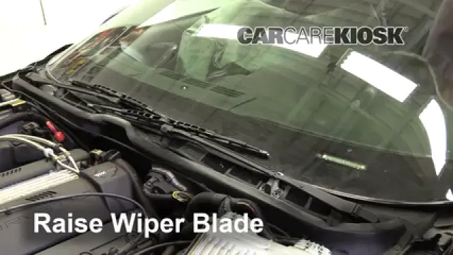 1995 Chevrolet Corvette 5.7L V8 Hatchback Balais essuie-glace avant Changer les balais des essuie-glace